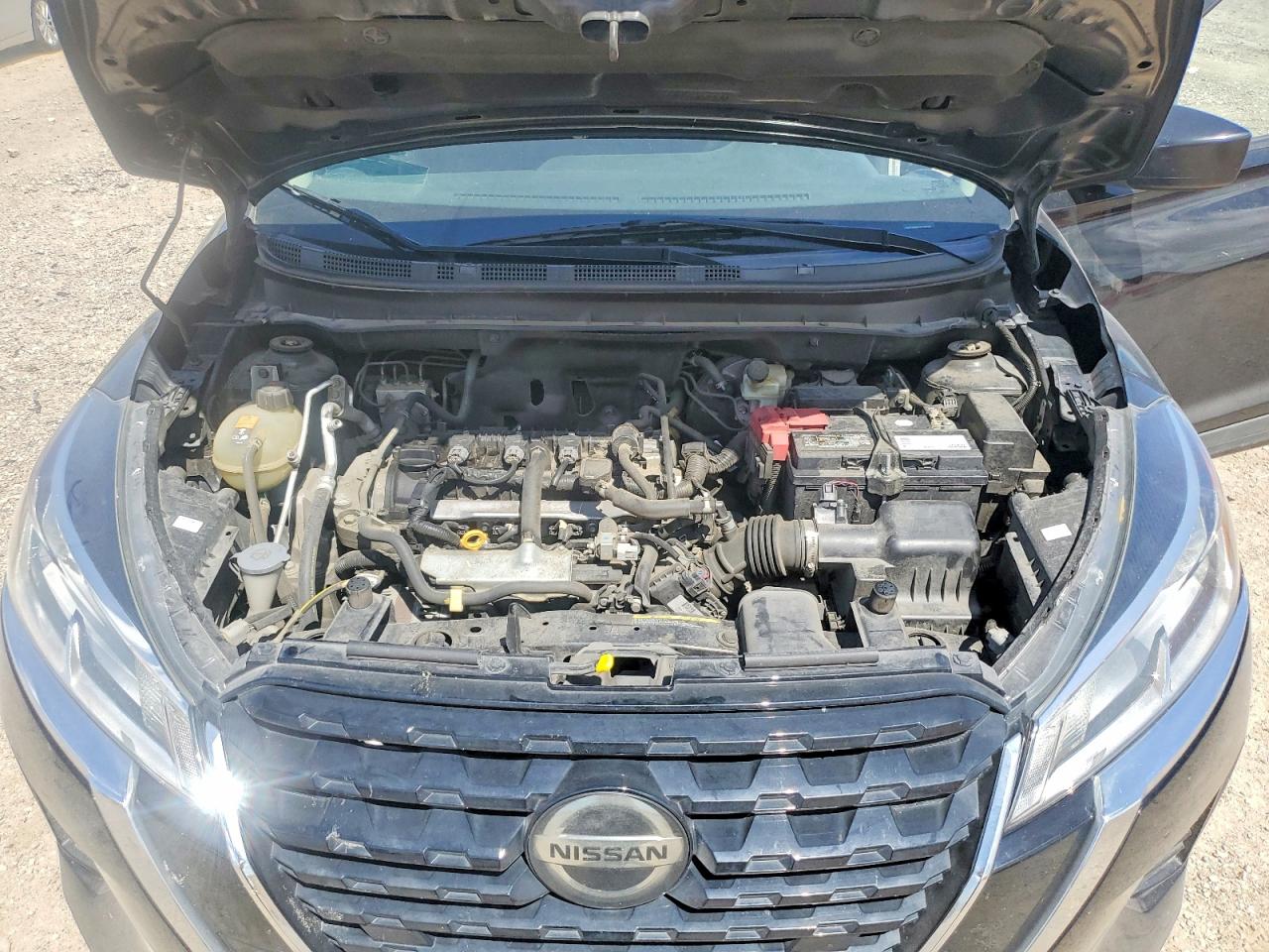 2021 NISSAN KICKS