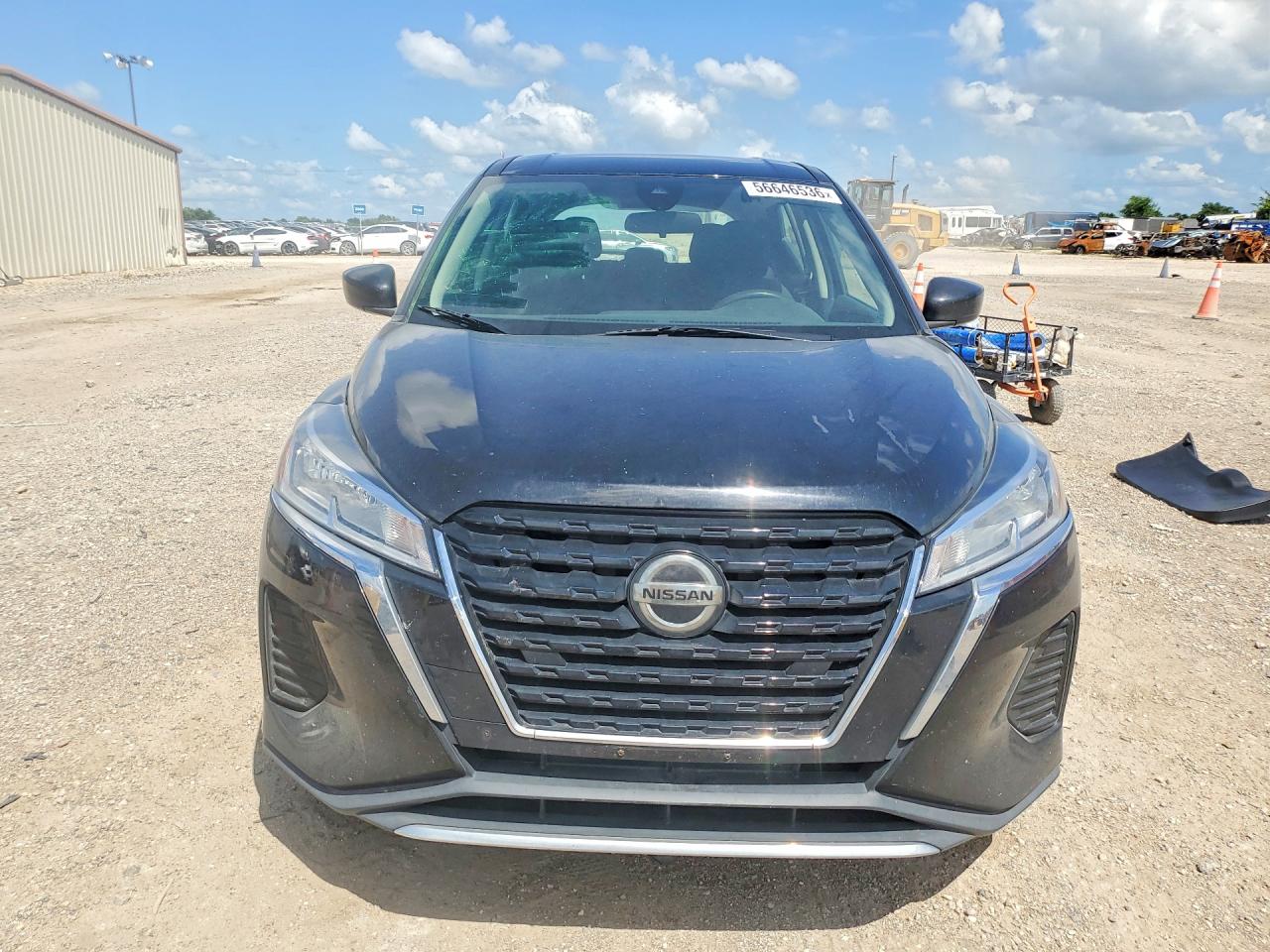 2021 NISSAN KICKS