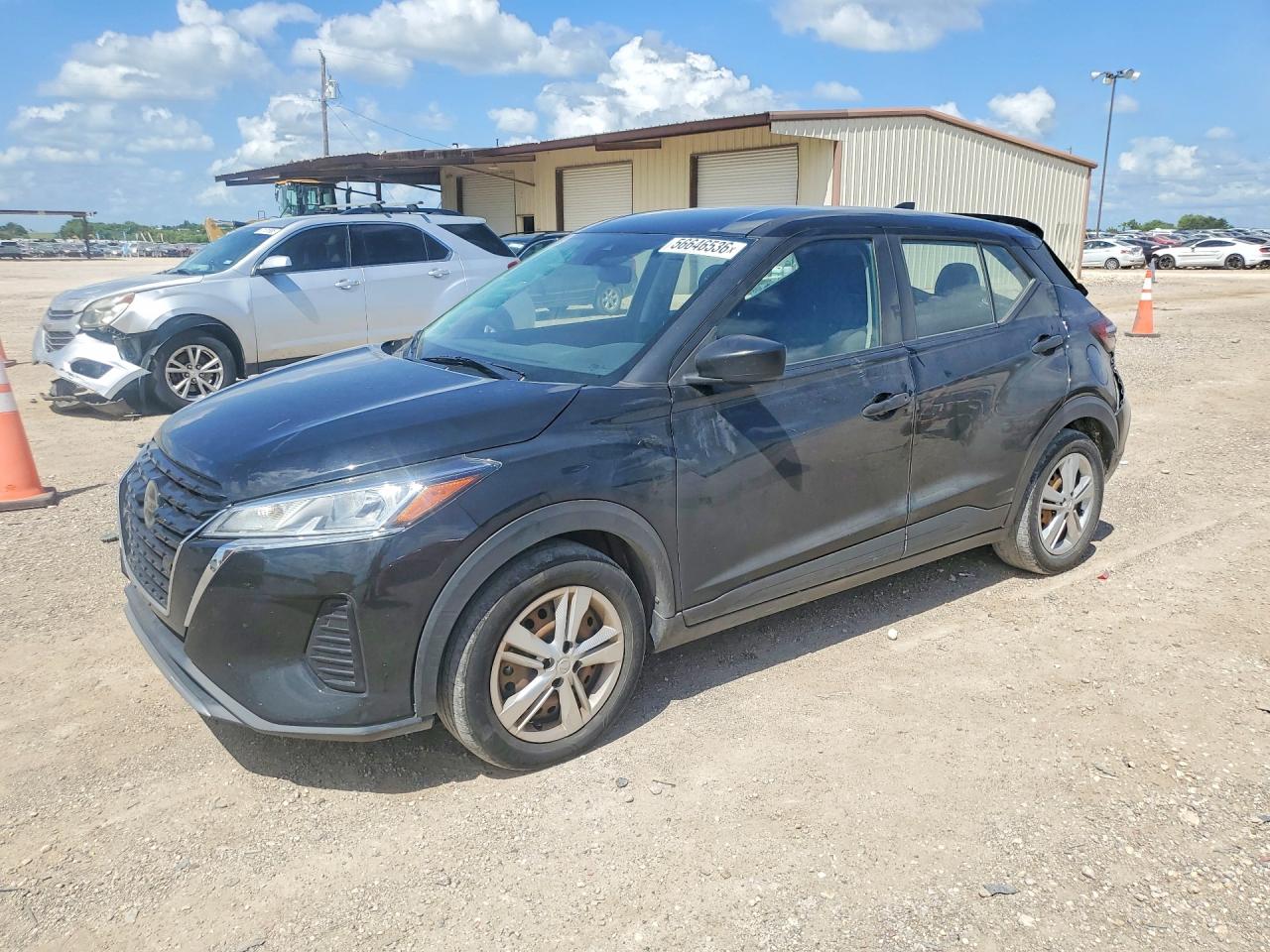 2021 NISSAN KICKS
