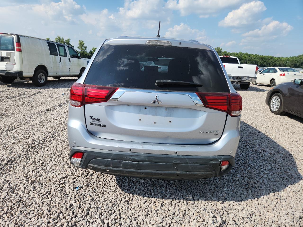 2016 MITSUBISHI OUTLANDER
