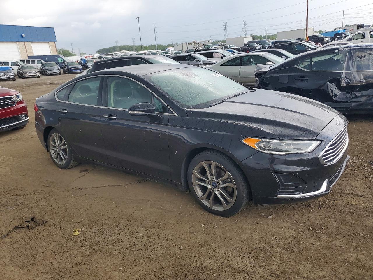 2019 FORD FUSION