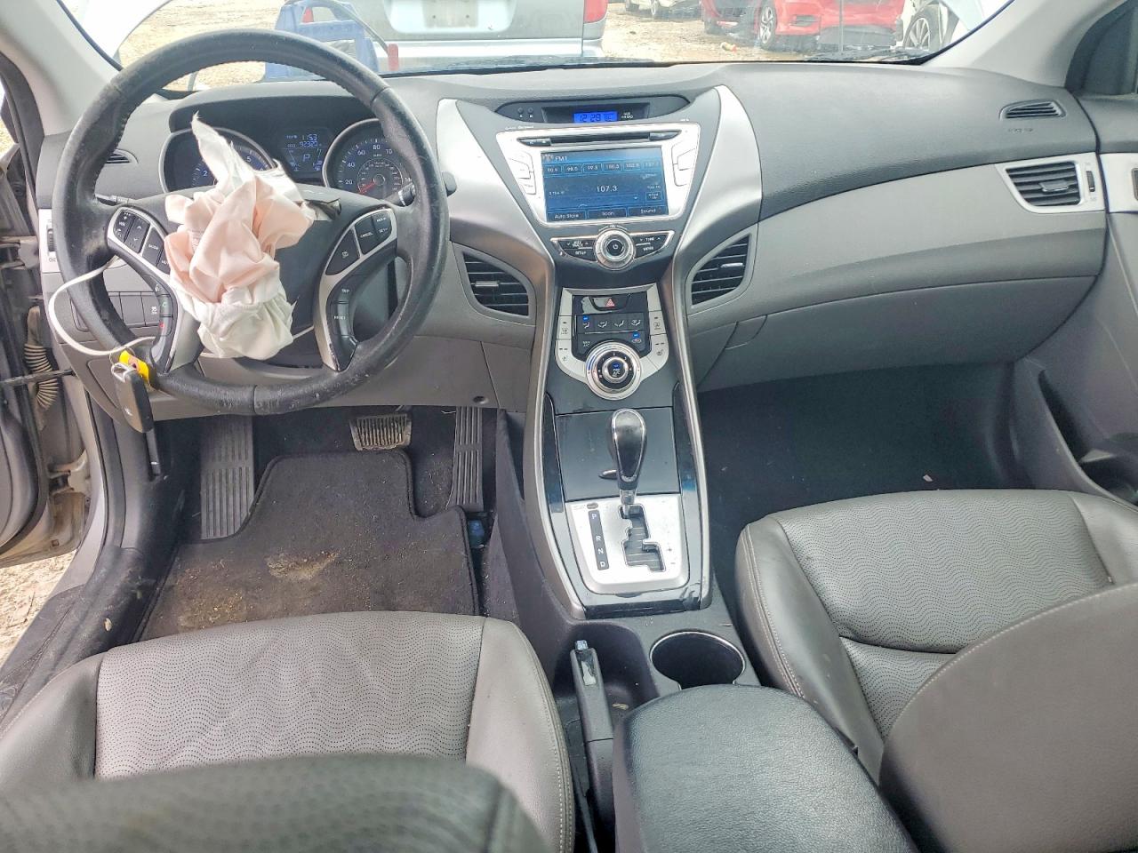 2011 HYUNDAI ELANTRA
