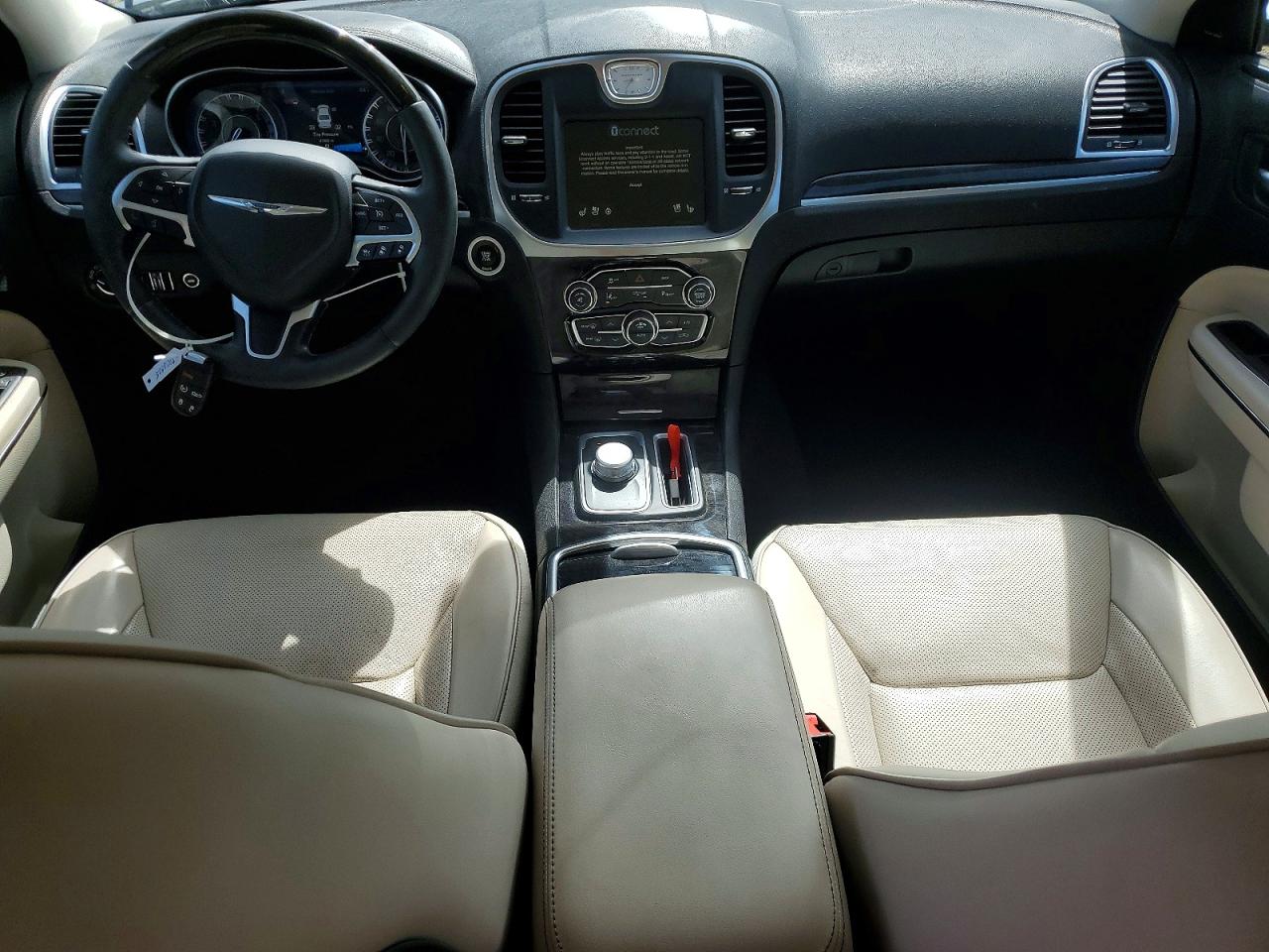 2016 CHRYSLER 300