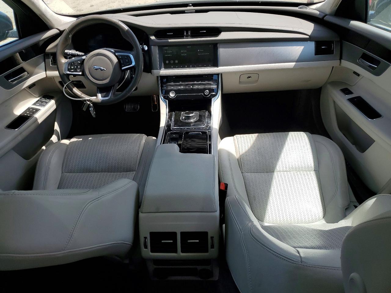 2020 JAGUAR XF