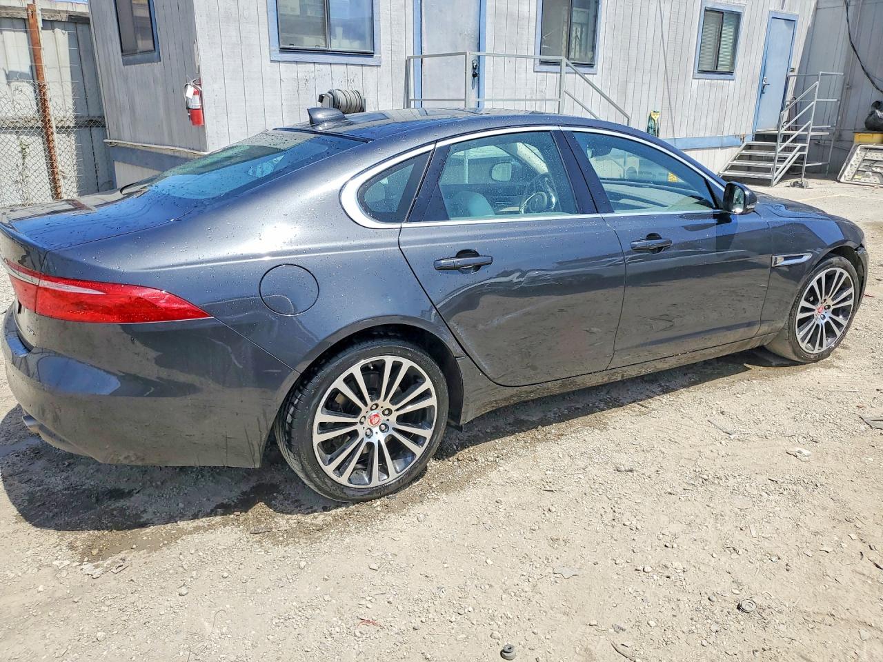 2020 JAGUAR XF