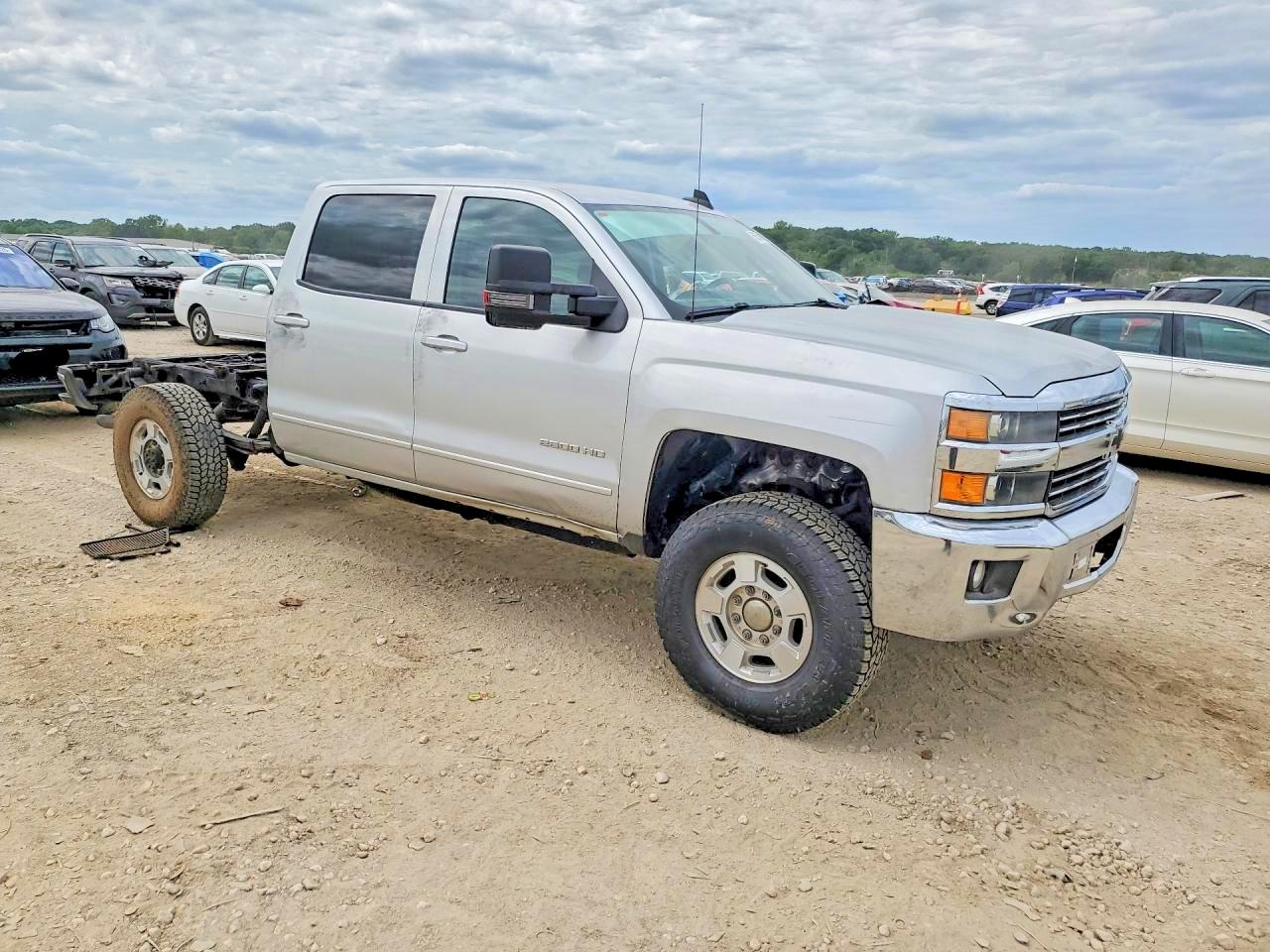 2016 CHEVROLET SILVERADO