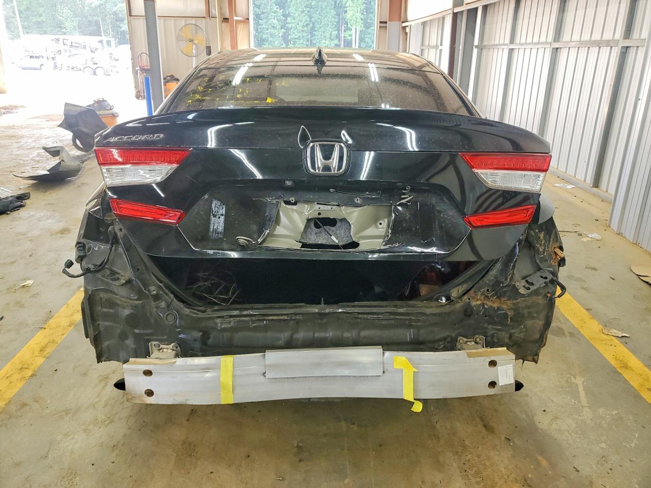 2019 HONDA ACCORD