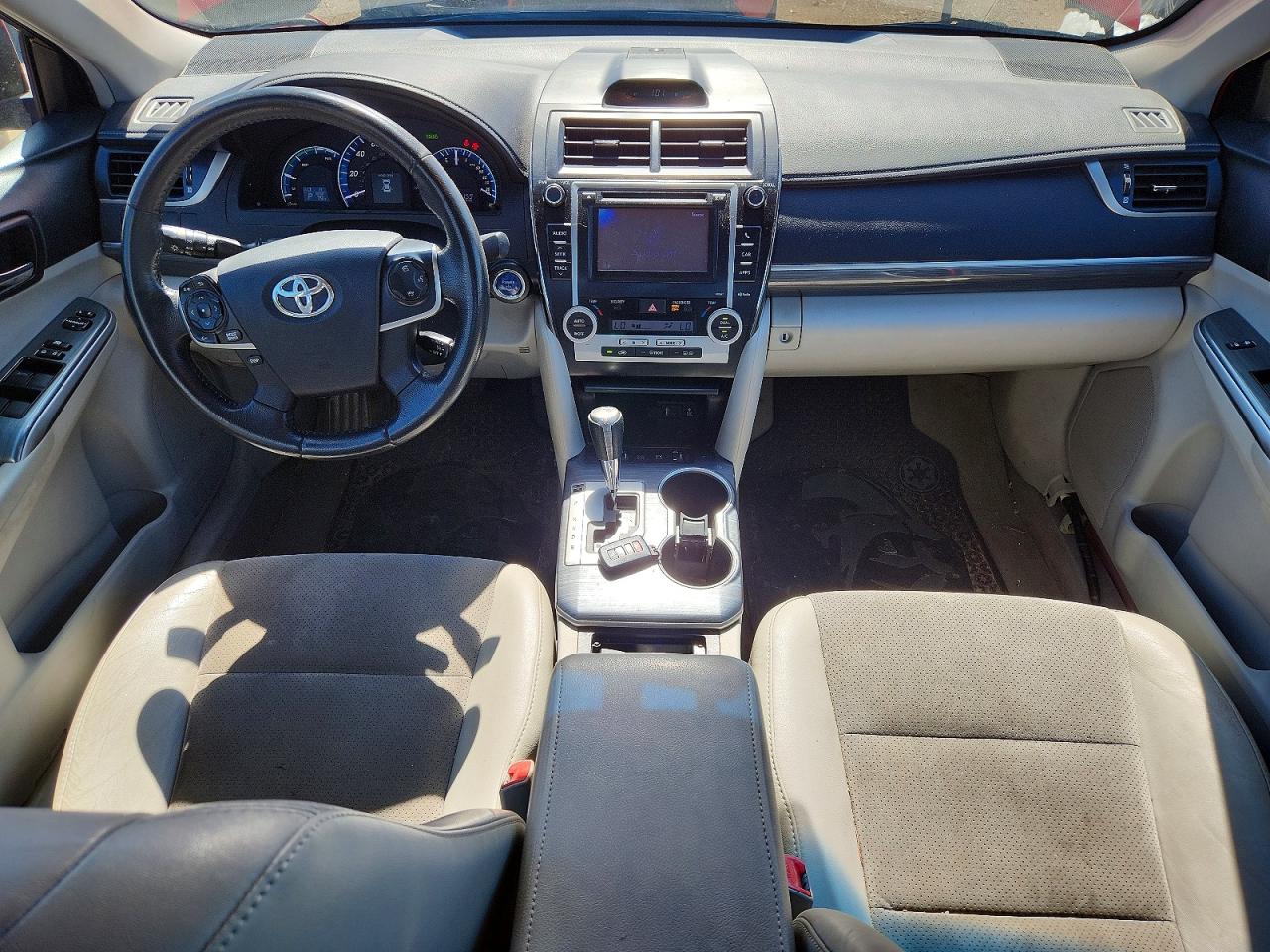 2012 TOYOTA CAMRY SOLA