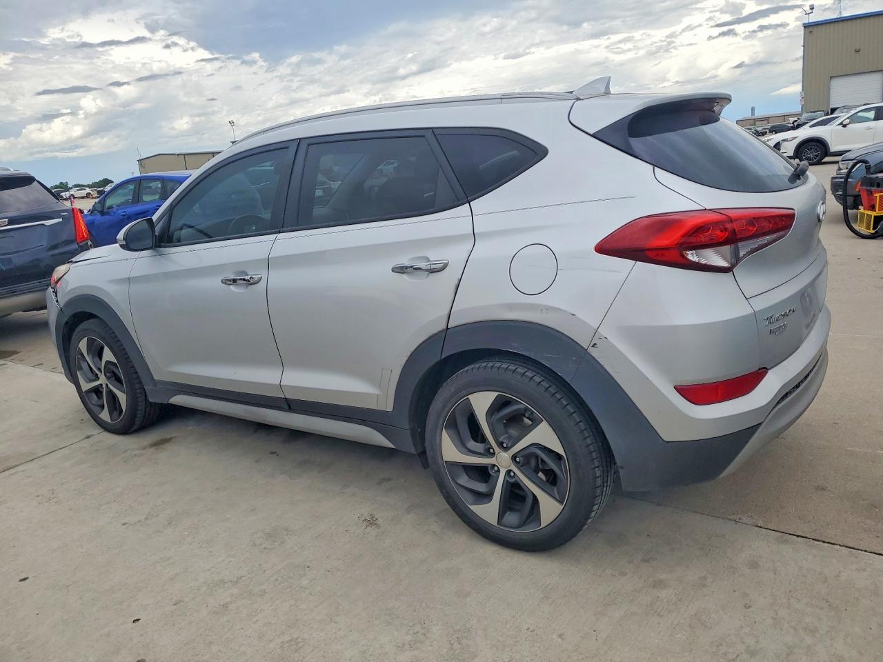2017 HYUNDAI TUCSON