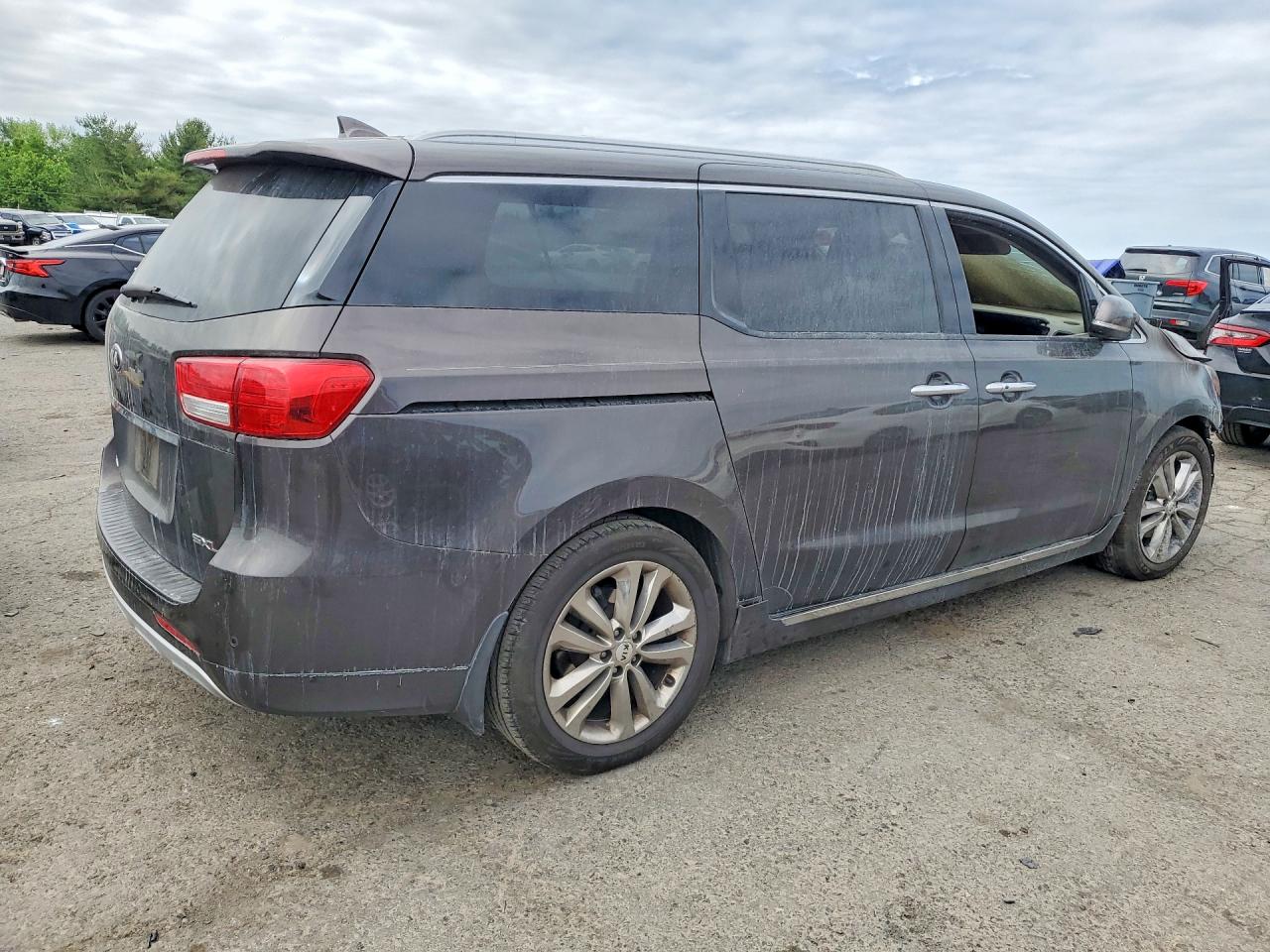 2017 KIA SEDONA