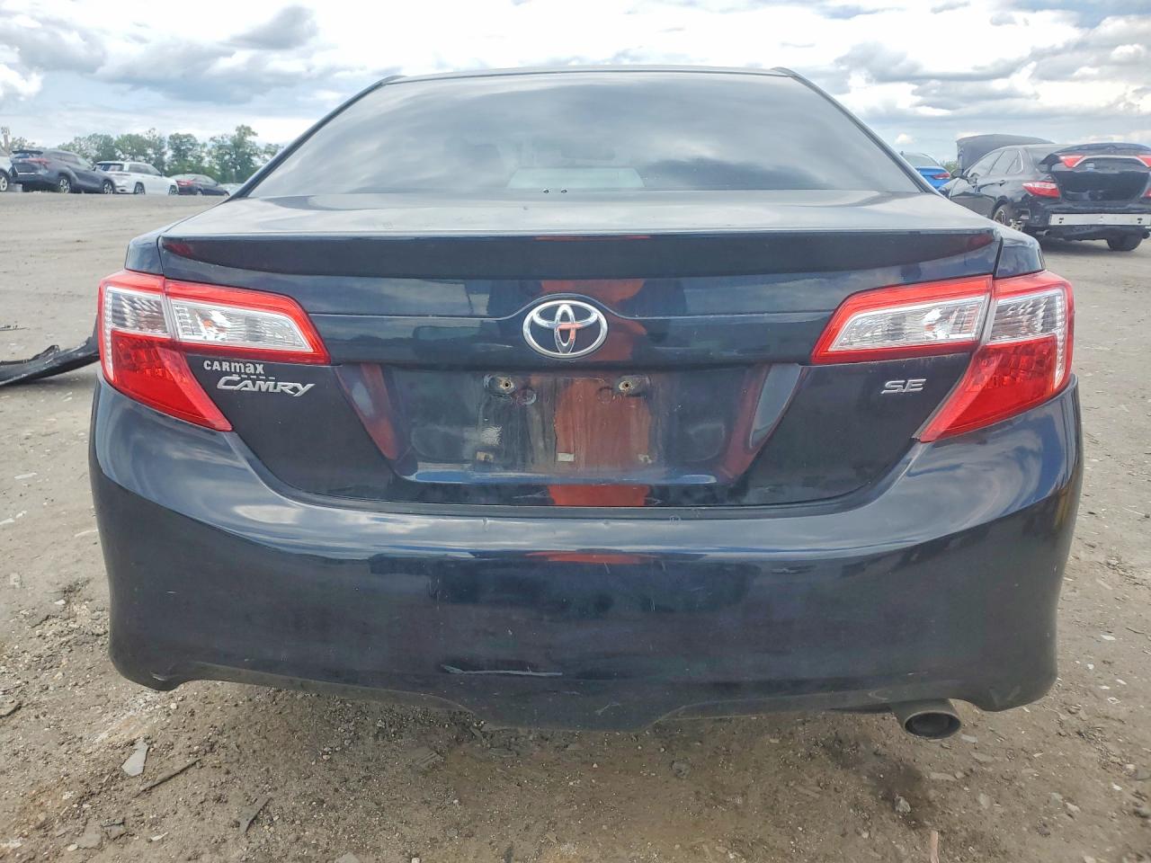2012 TOYOTA CAMRY