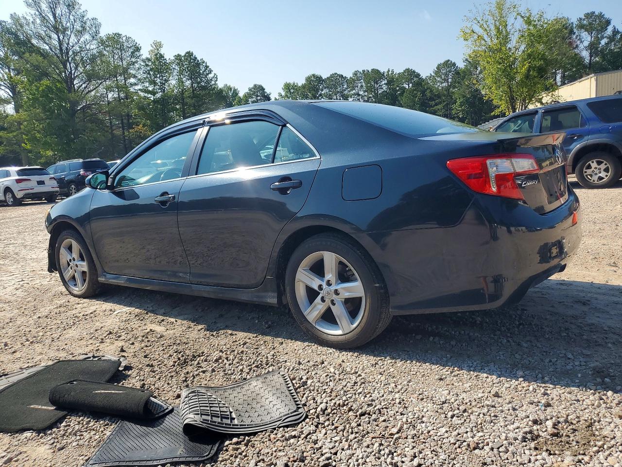 2012 TOYOTA CAMRY