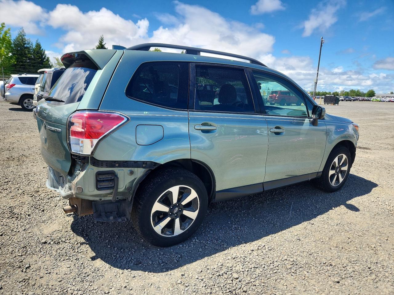 2018 SUBARU FORESTER