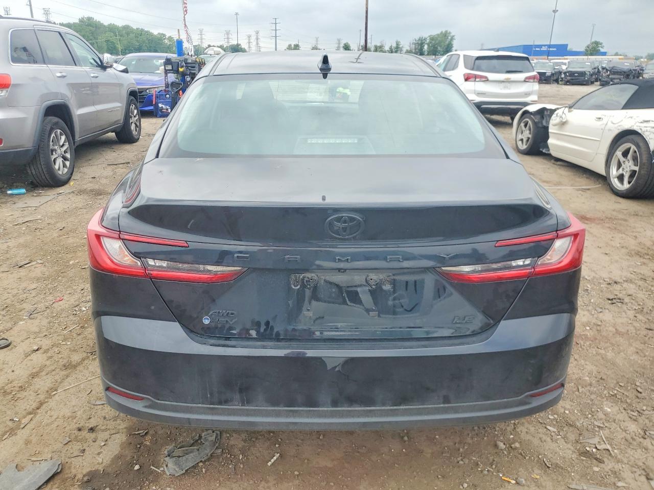2025 TOYOTA CAMRY
