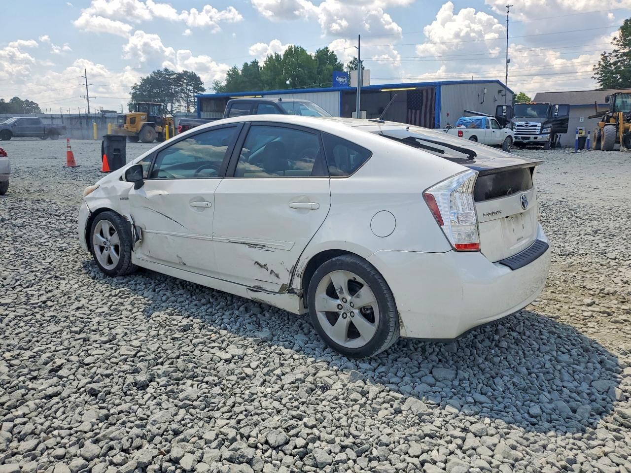 2011 TOYOTA PRIUS