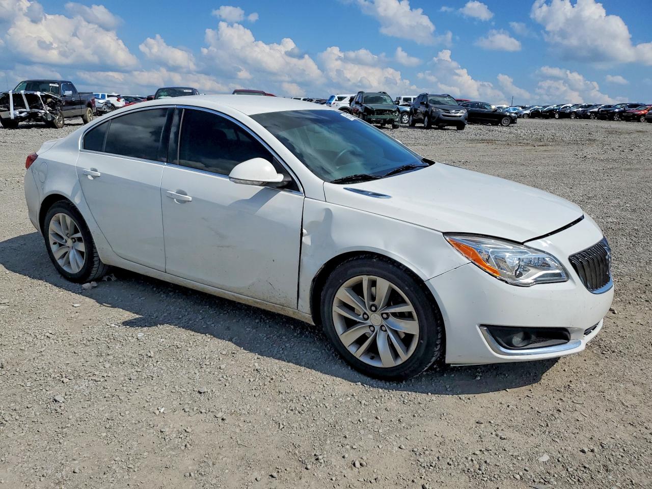 2016 BUICK REGAL