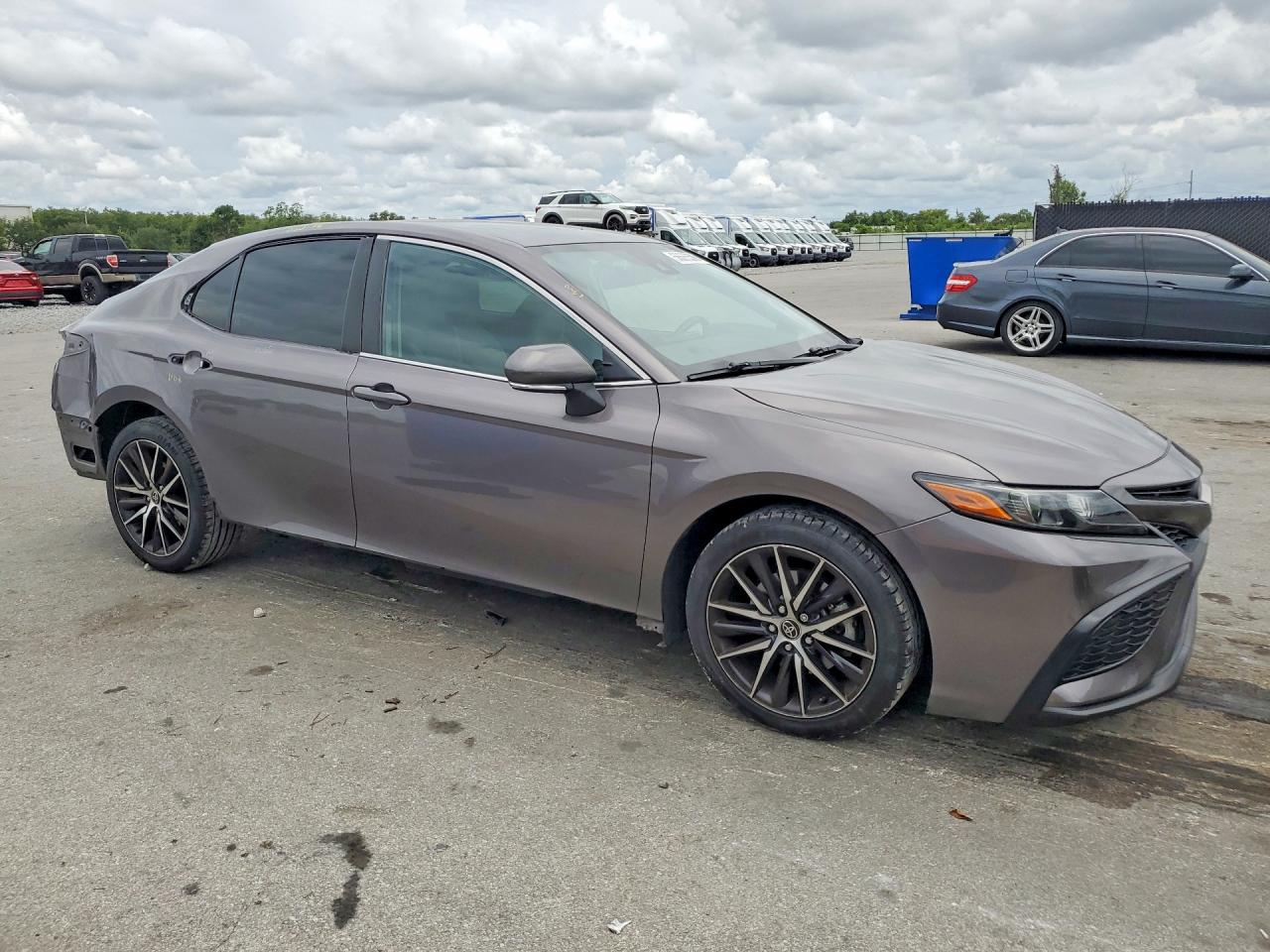 2022 TOYOTA CAMRY