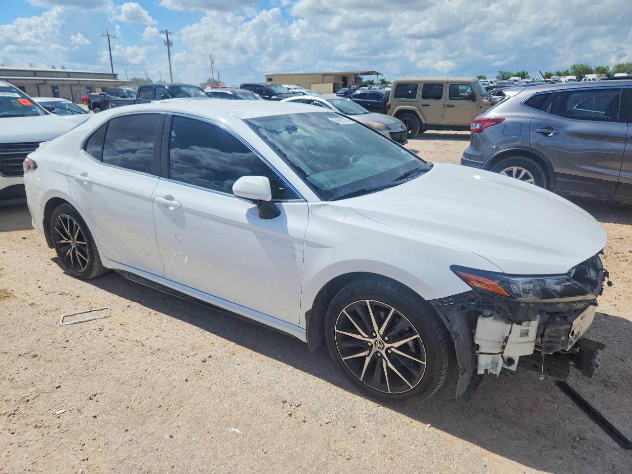 2023 TOYOTA CAMRY