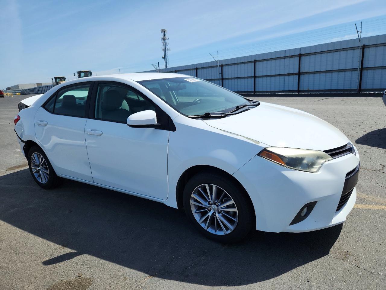 2015 TOYOTA COROLLA LE