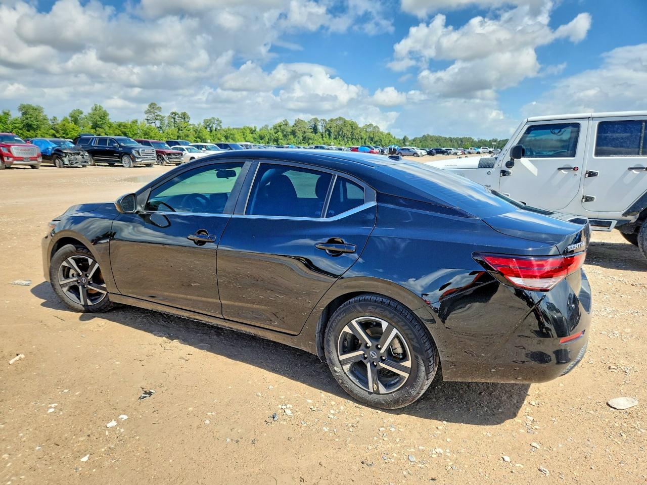 2024 NISSAN SENTRA