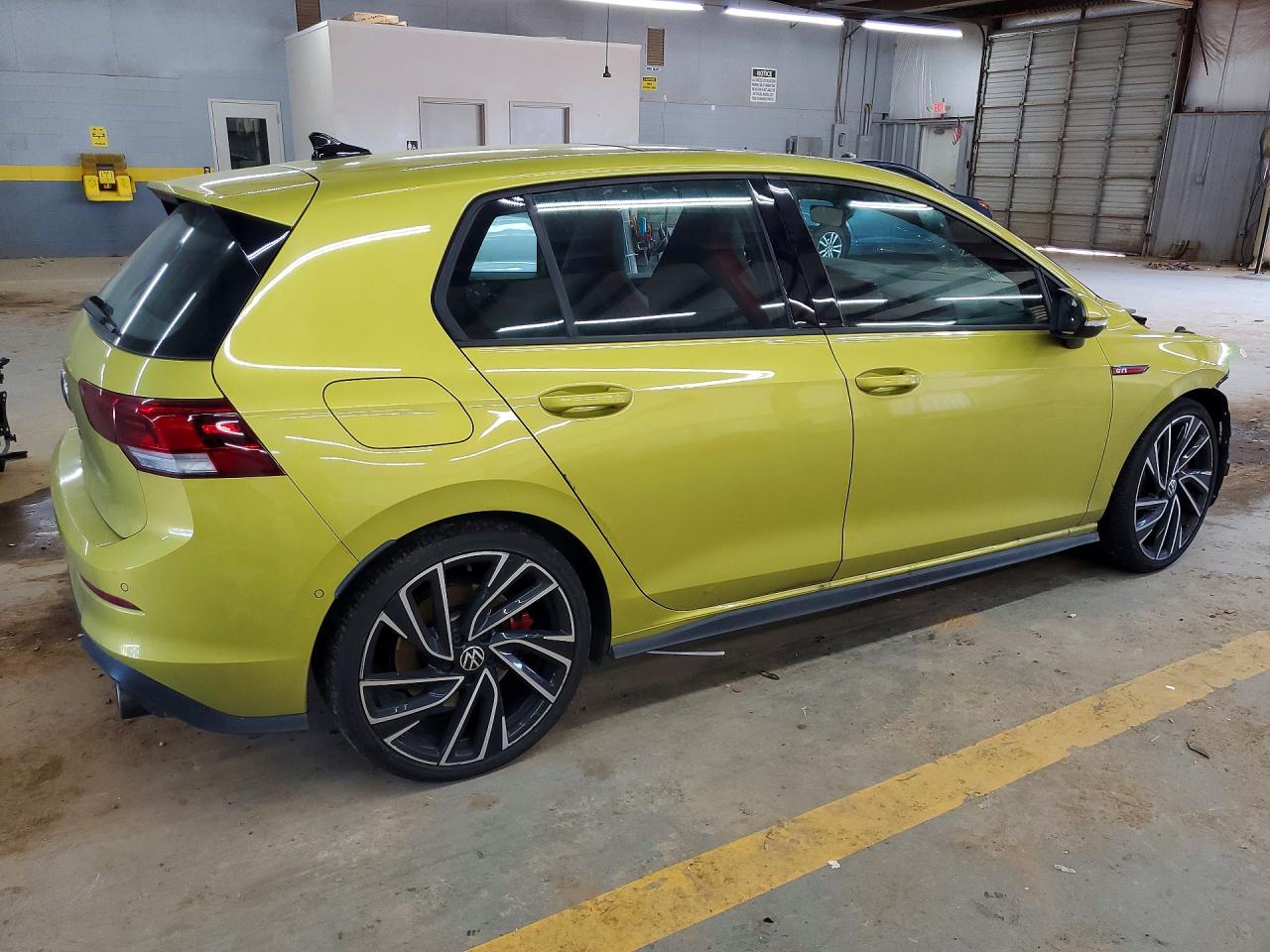 2022 VOLKSWAGEN GTI