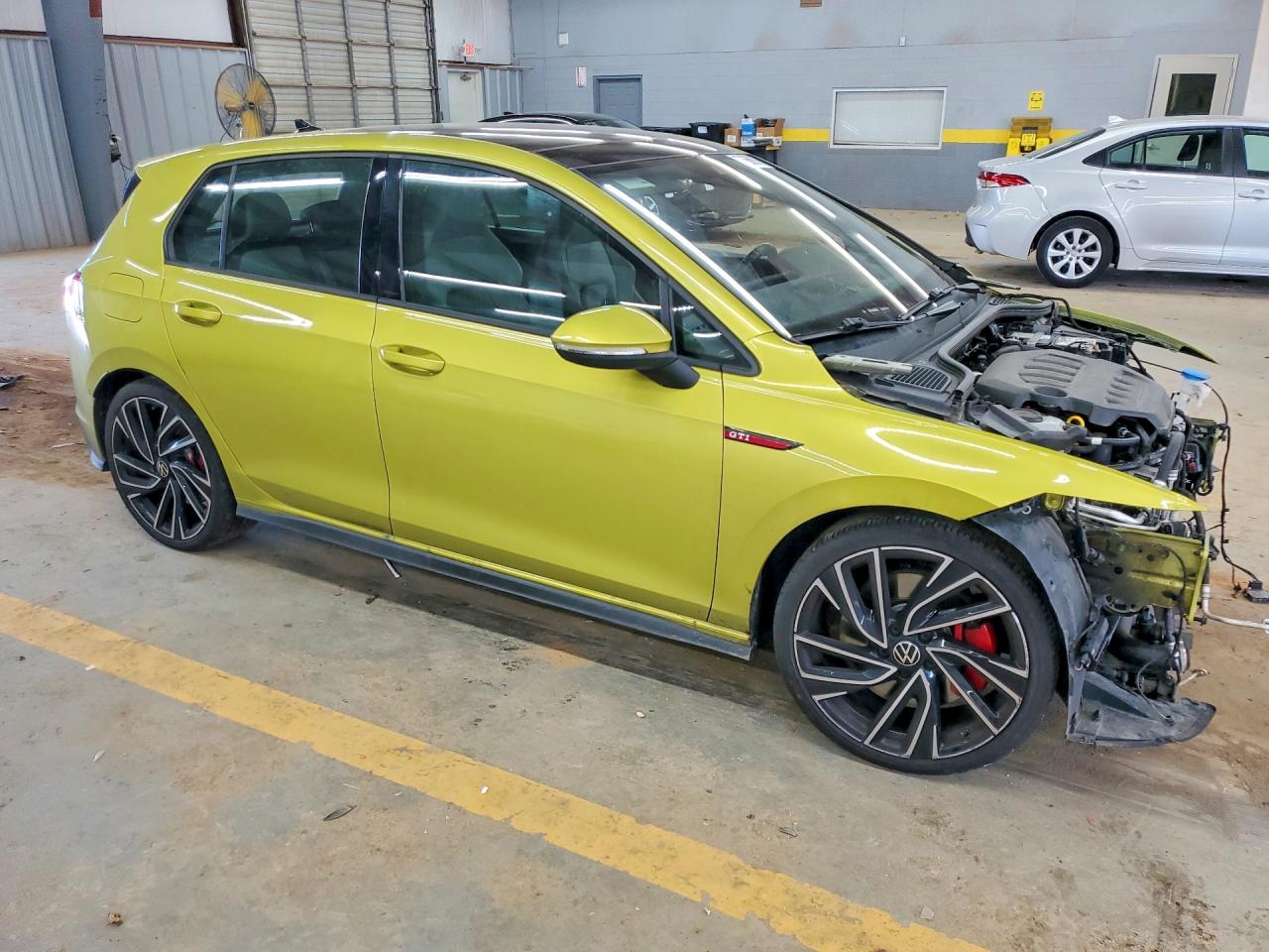 2022 VOLKSWAGEN GTI
