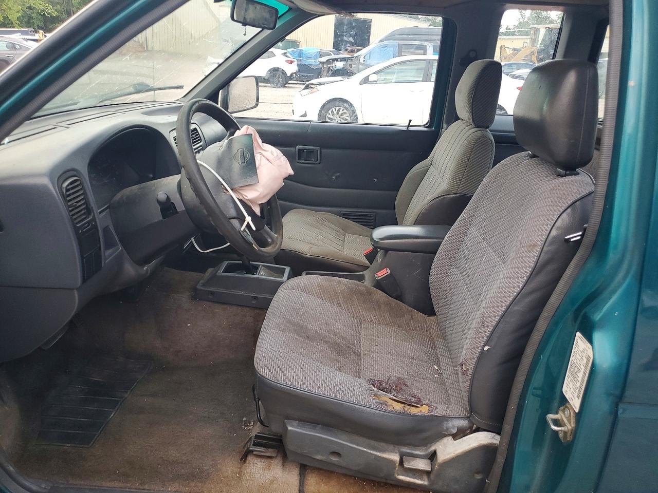 1997 NISSAN NAVARA