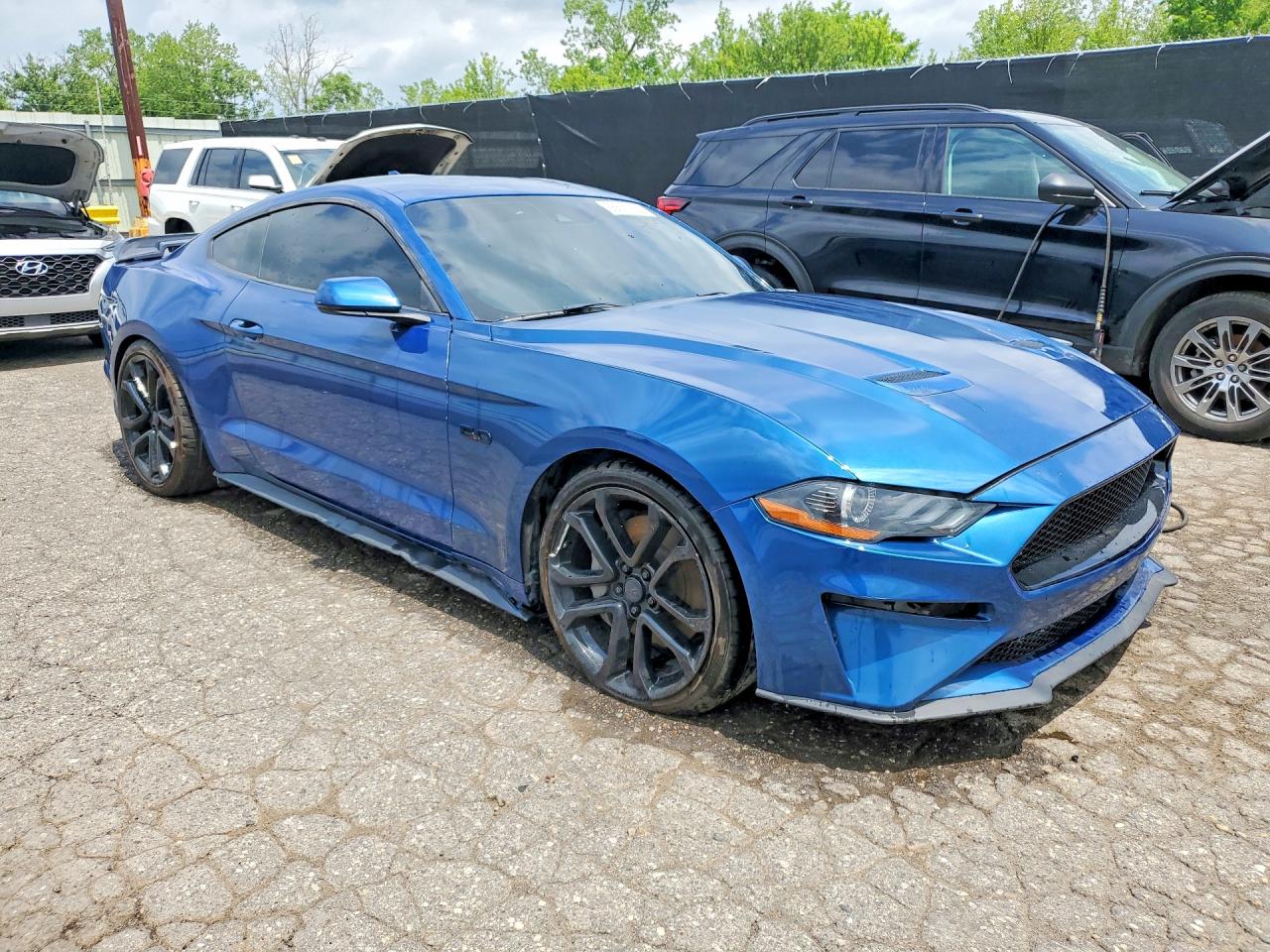 2022 FORD MUSTANG