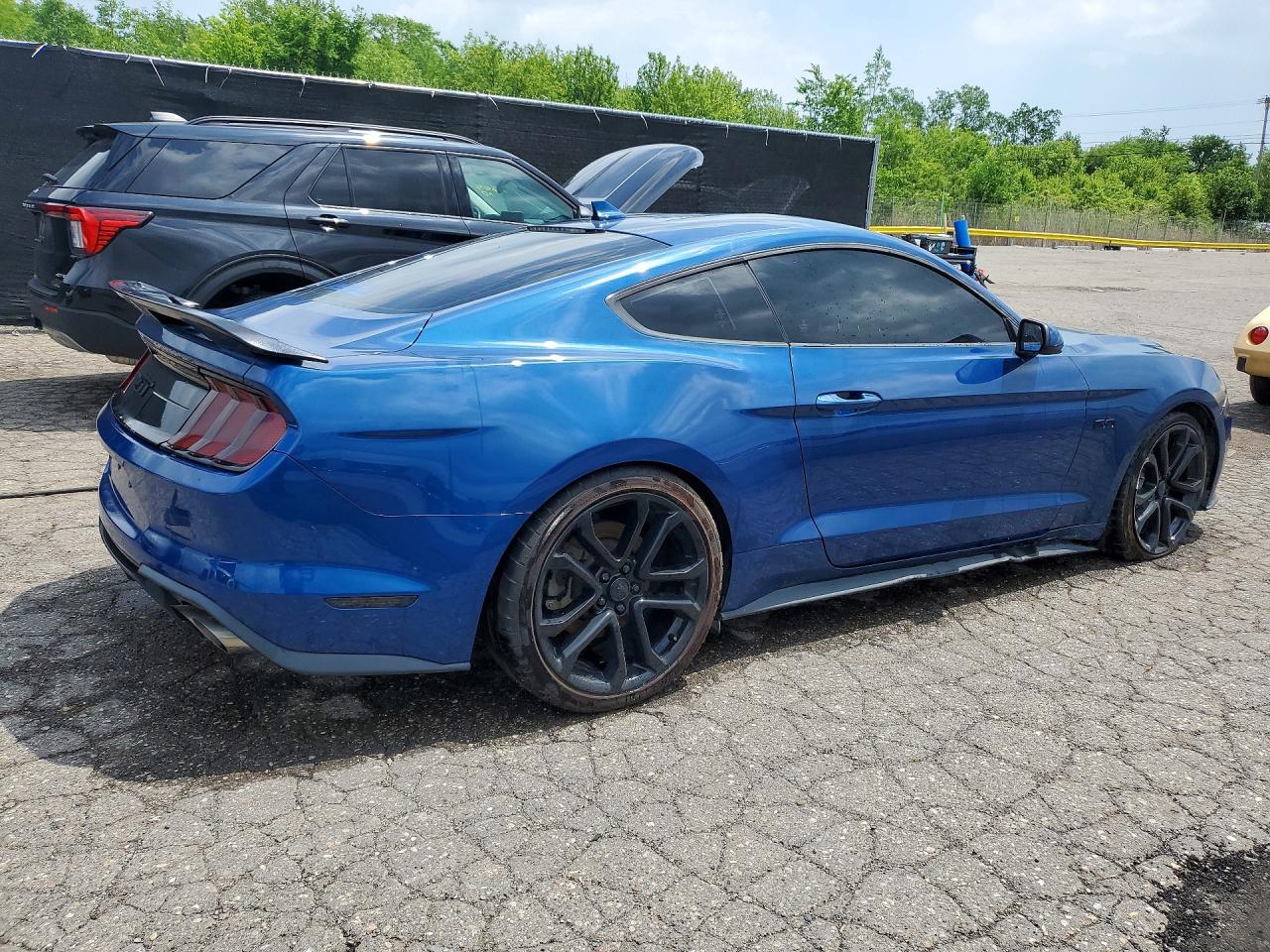 2022 FORD MUSTANG