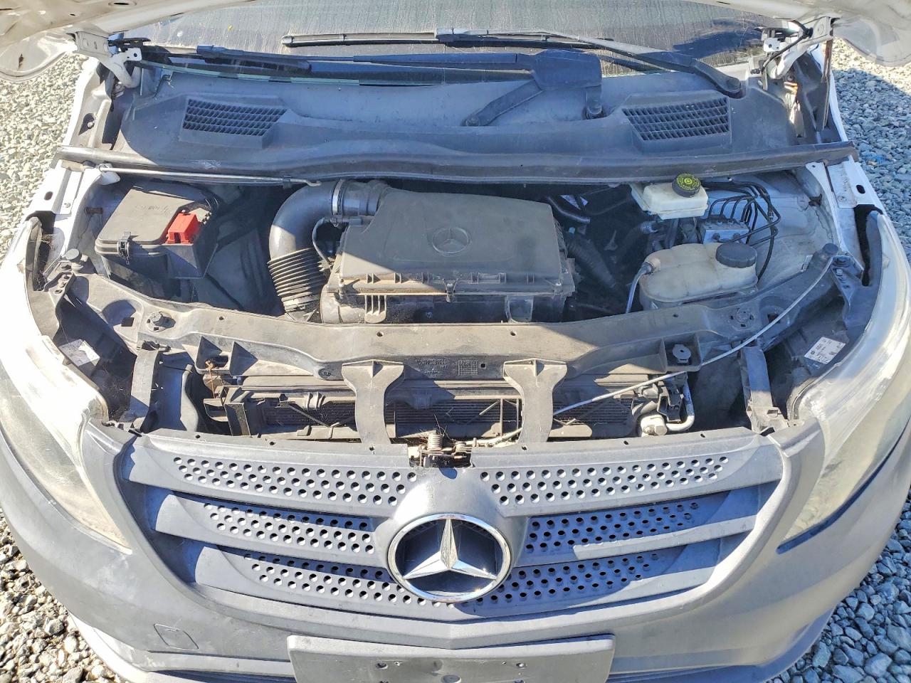 2017 MERCEDES BENZ METRIS