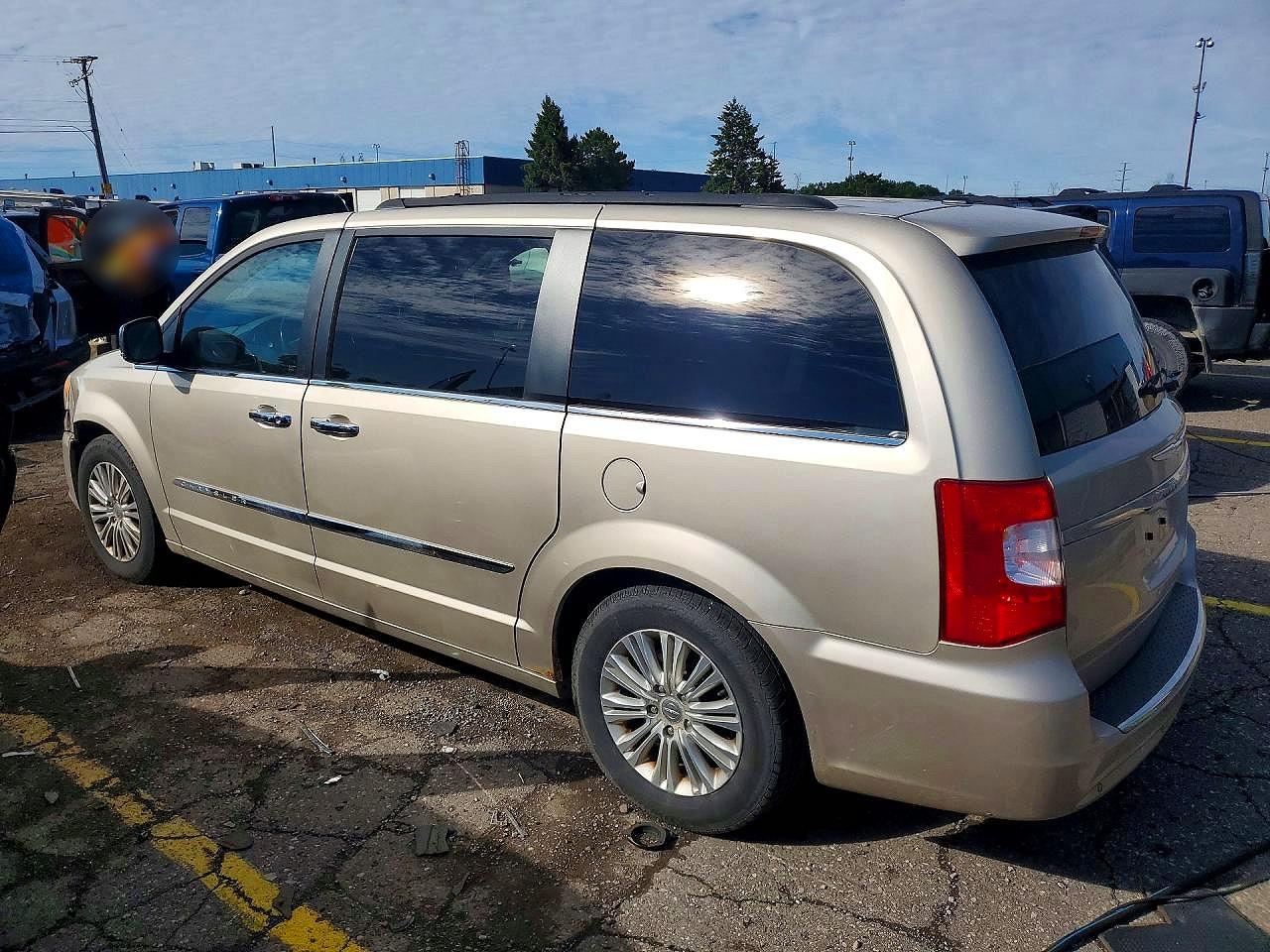 2012 CHRYSLER MINIVAN