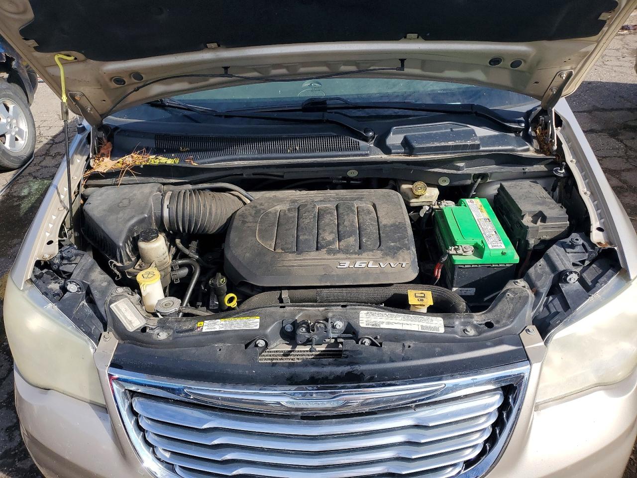 2012 CHRYSLER MINIVAN