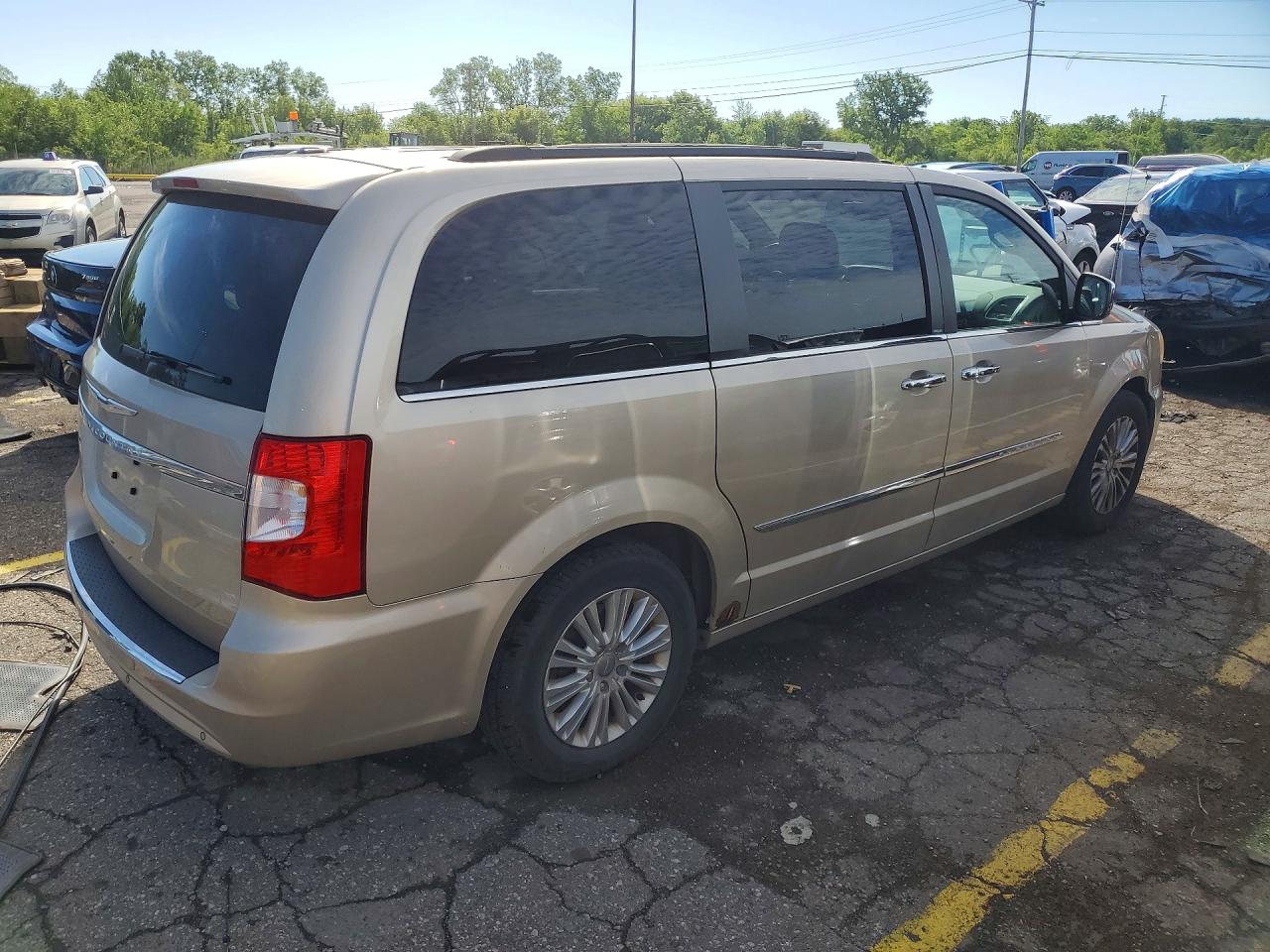 2012 CHRYSLER MINIVAN