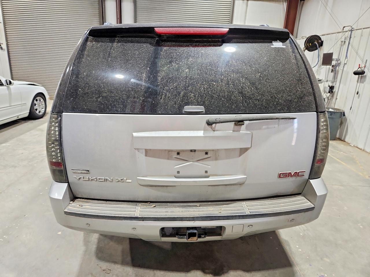 2010 GMC YUKON