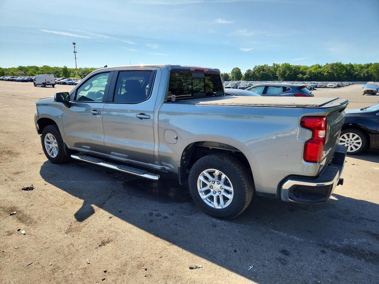 2025 CHEVROLET SILVERADO