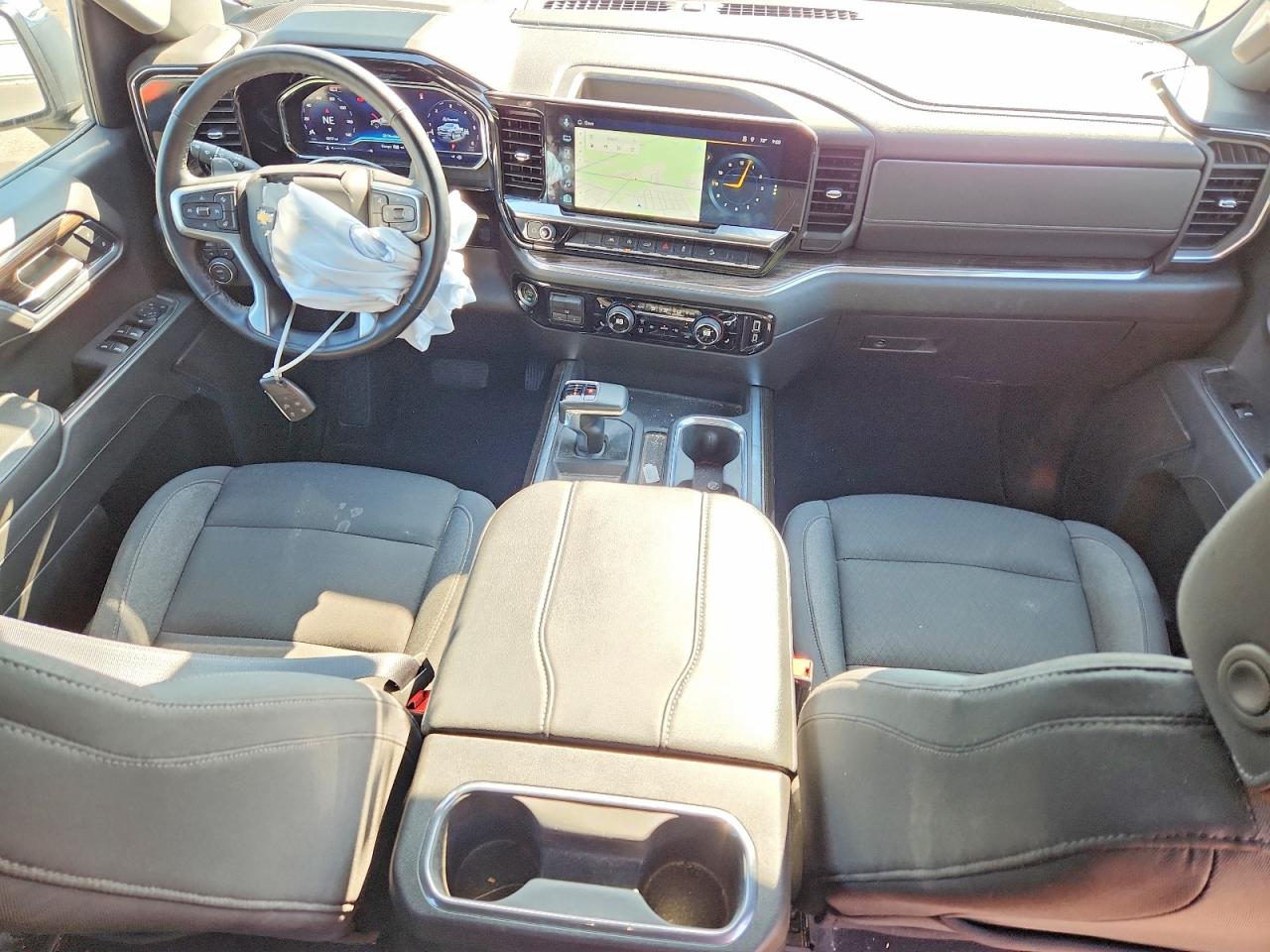2025 CHEVROLET SILVERADO