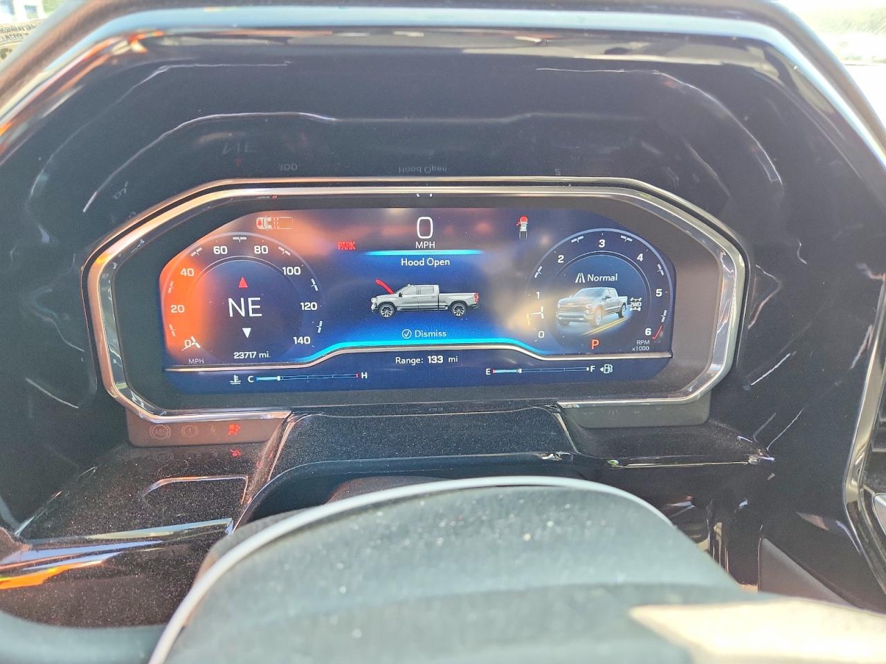 2025 CHEVROLET SILVERADO