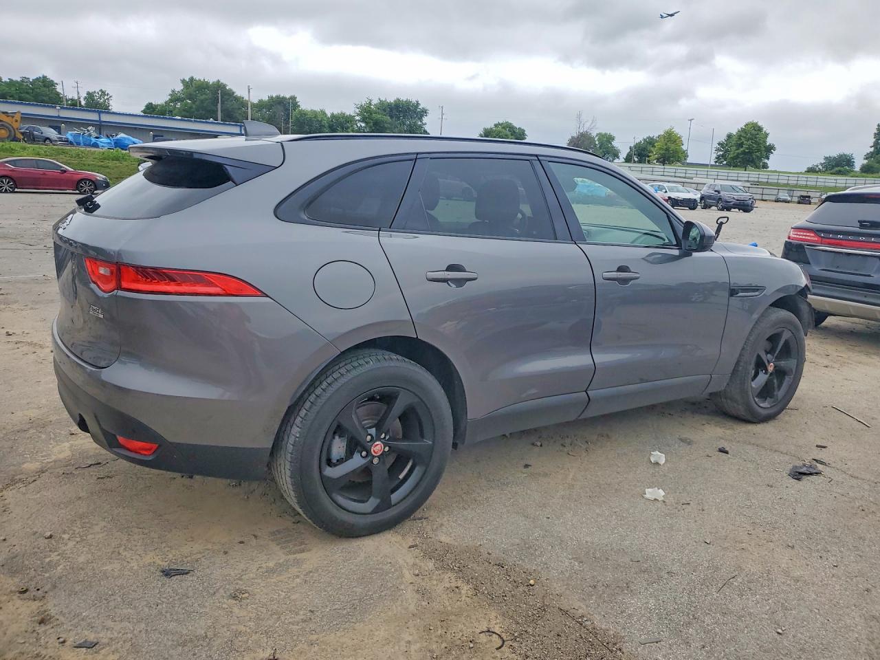 2018 JAGUAR F-PACE