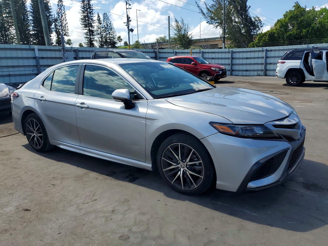 2023 TOYOTA CAMRY