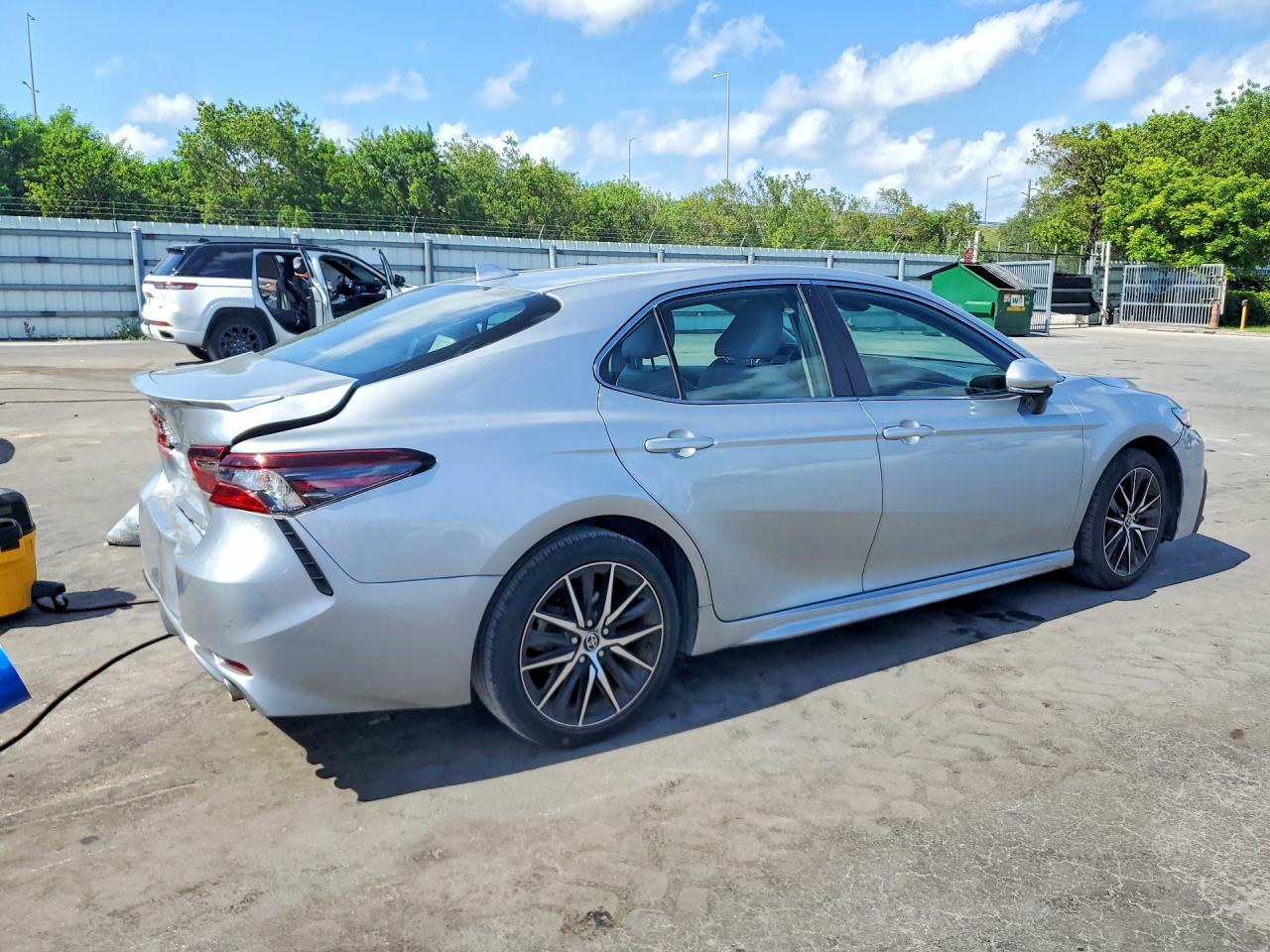 2023 TOYOTA CAMRY