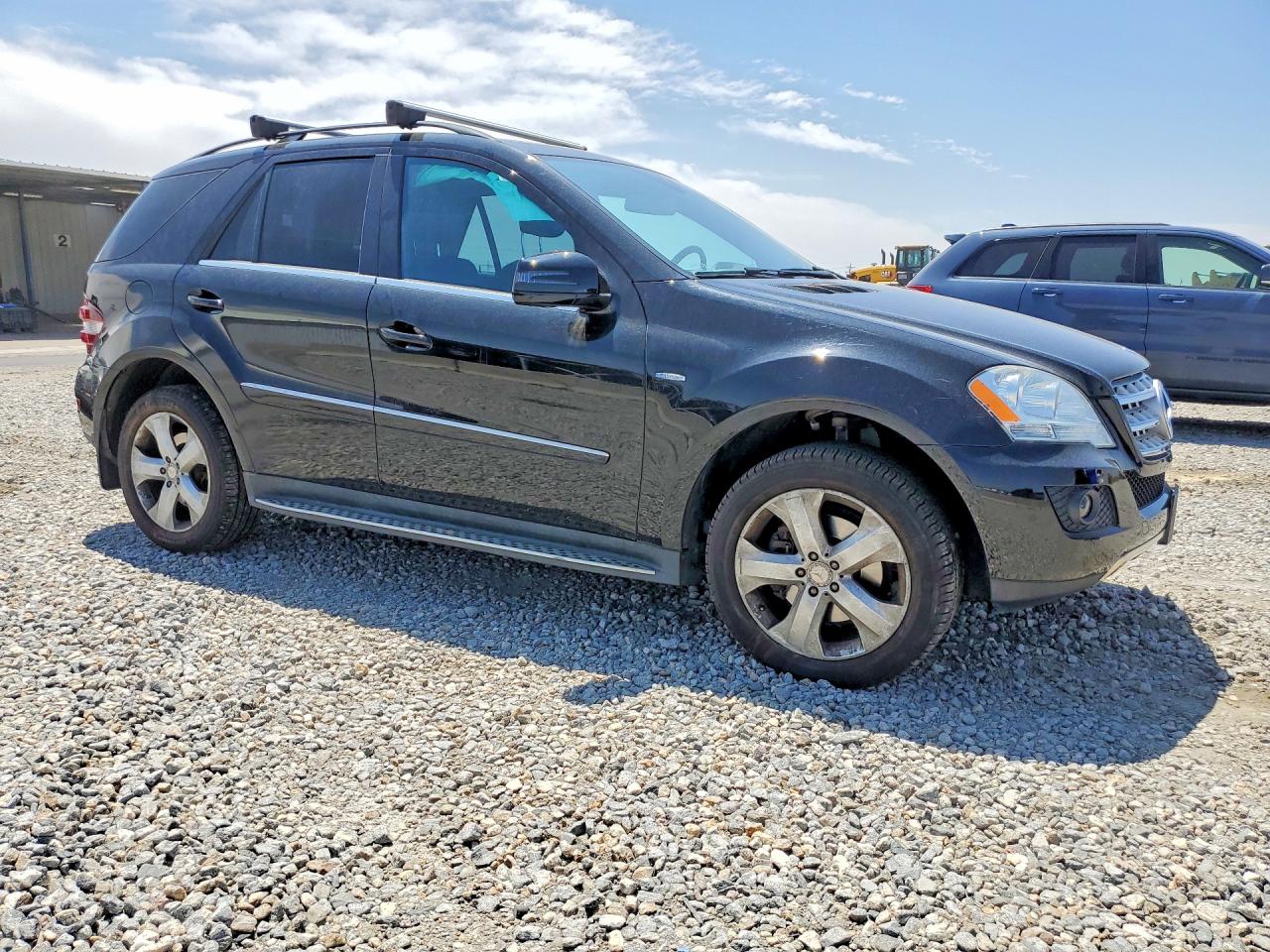 2011 MERCEDES-BENZ M-CLASS