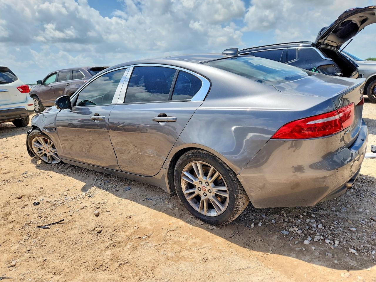 2017 JAGUAR XE
