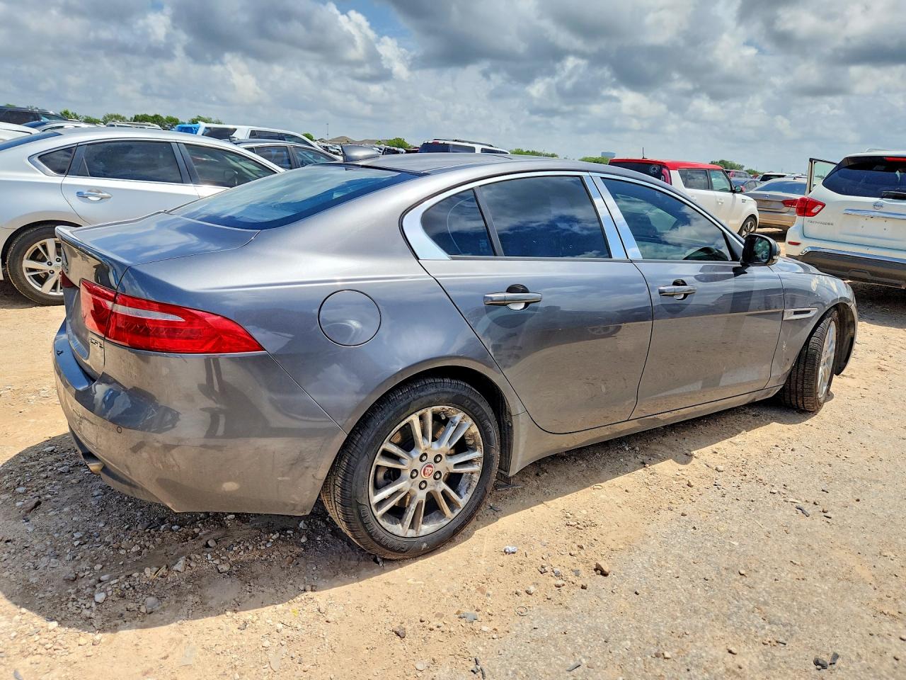 2017 JAGUAR XE