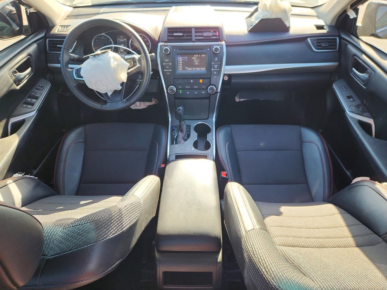 2016 TOYOTA CAMRY