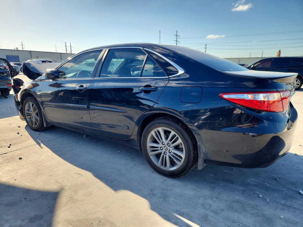 2016 TOYOTA CAMRY