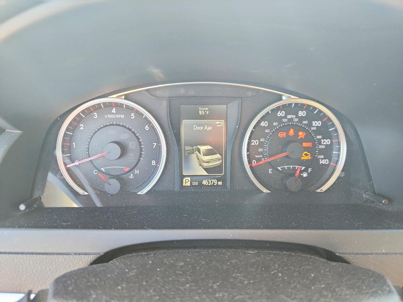 2016 TOYOTA CAMRY