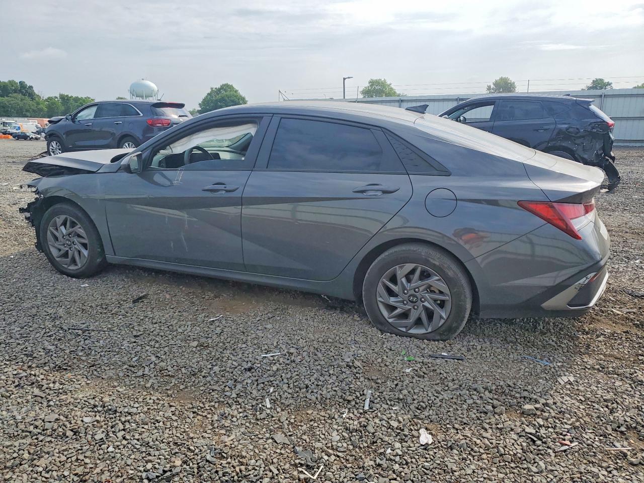 2024 HYUNDAI ELANTRA