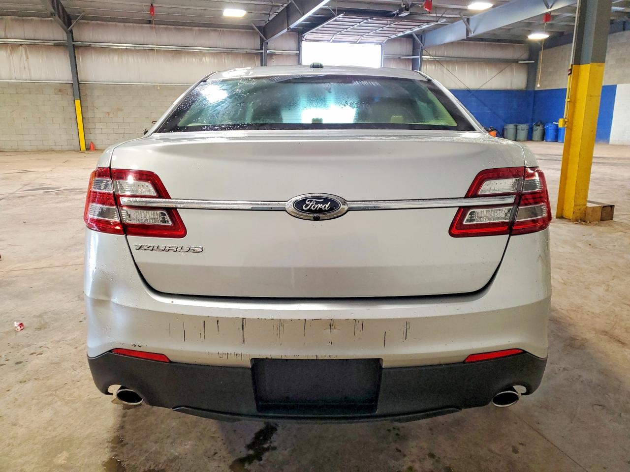 2016 FORD TAURUS