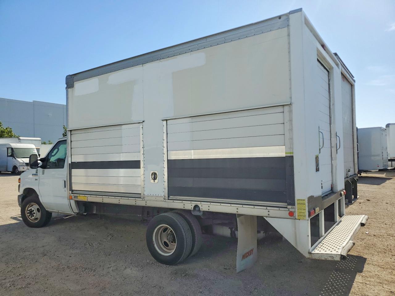 2014 FORD ECONOLINE