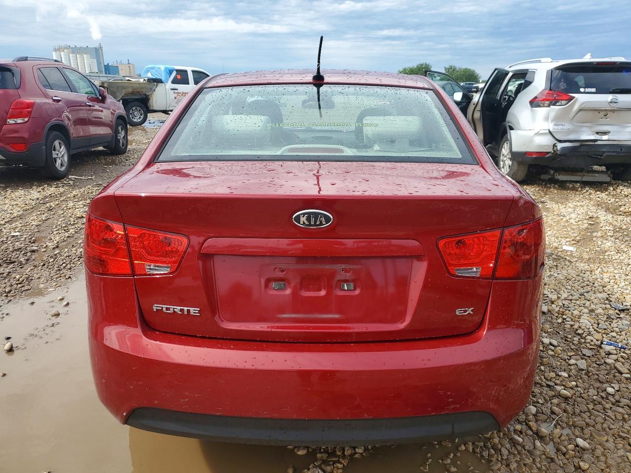 2010 KIA FORTE